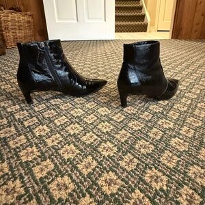 Aquatalia Boots, Black Patent Leather with Kitten Heel, Size 8